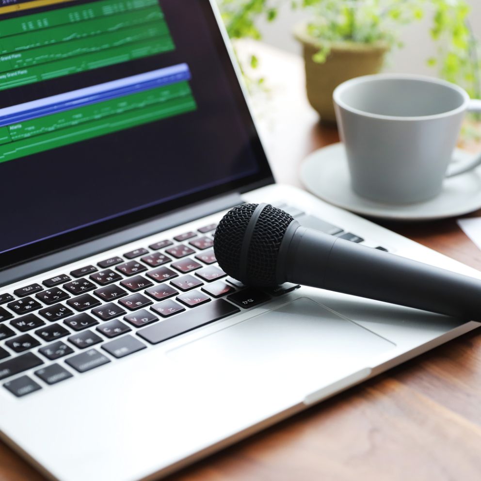 宅録なら最短1営業日でパワポナレーションの録音が可能