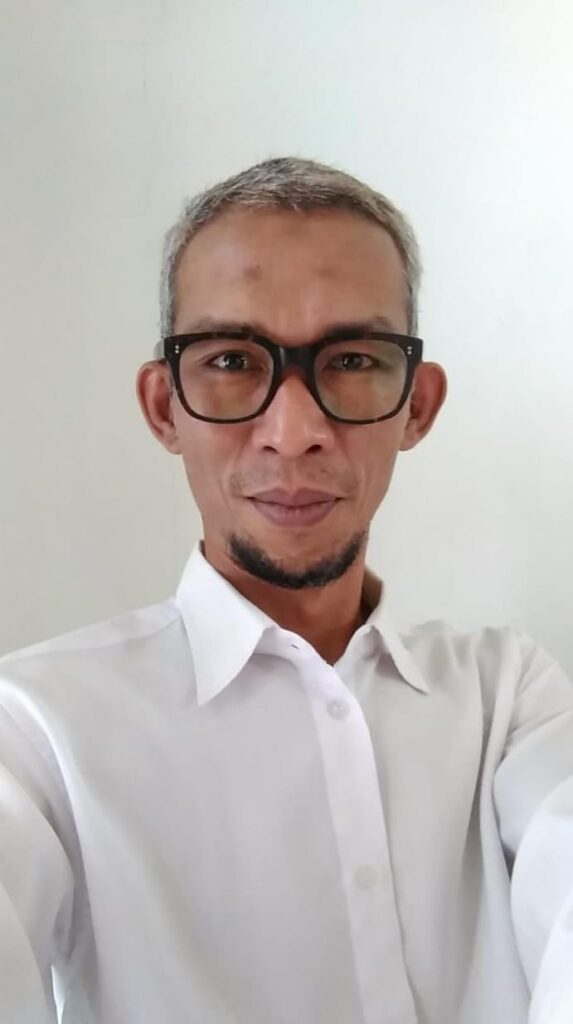 インドネシア語のナレーターもグスティ・ミスラニ（アルディ・ビン・アマ）