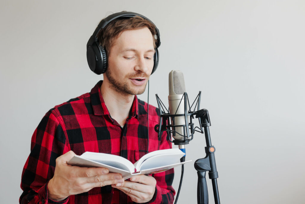 ナレーターキャスティングサービスを利用する