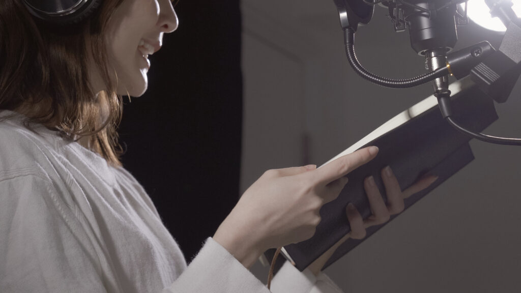 日本語吹き替えをプロに依頼する方法