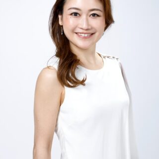 秦野理恵